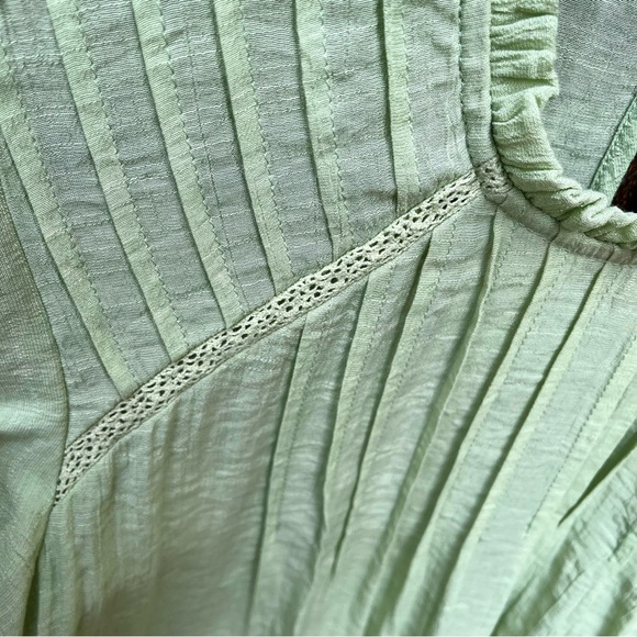 Nanette Lepore Flutter Sleeve Pintuck Top Sz L - Picture 3 of 11